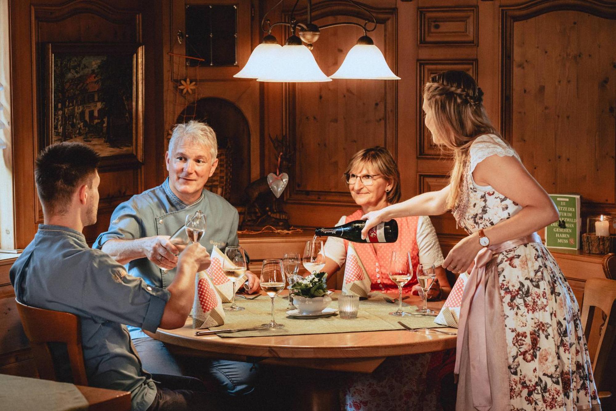 Landgasthaus Zur Linde, Neusatz Bühl Esterno foto